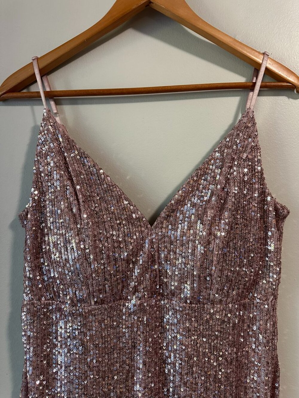 Emerald Sundae XL Rose Gold Sequin Bodycon Cocktail Party Dress - Picture 2 of 8